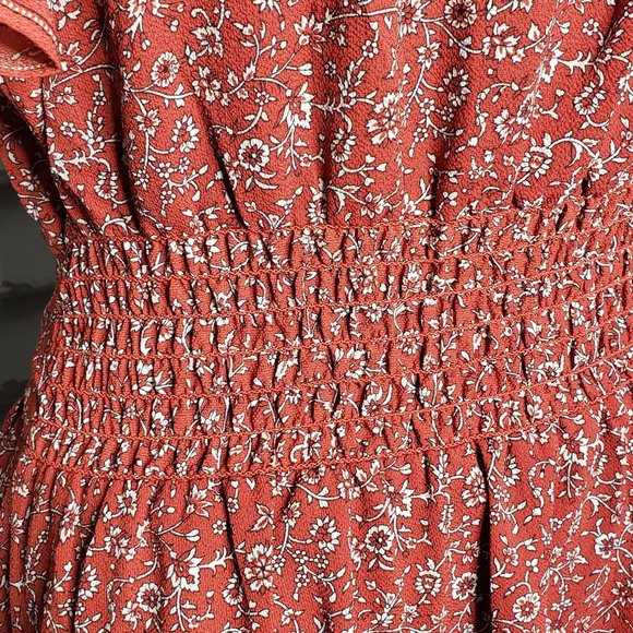 Max Studio Short Sleeve Floral Crepe Midi Dress - Picture 7 of 16